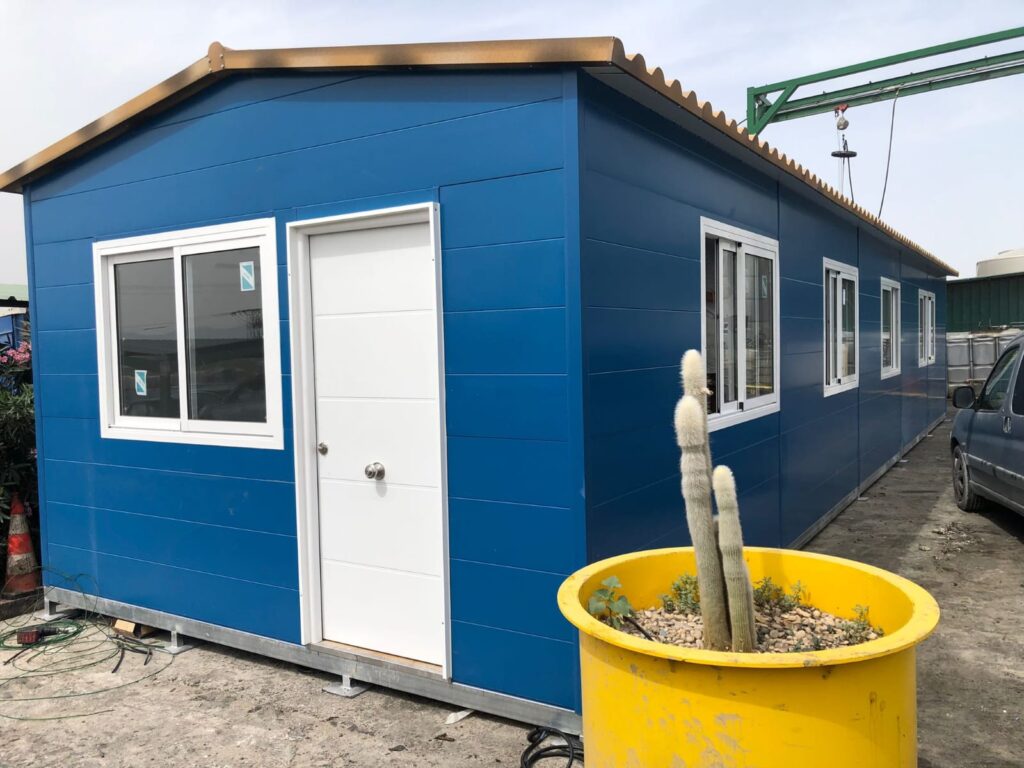 casas prefabricadas a medida por módulos azul